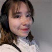 Étudiante en master illustration, je serai ravie de partager mes connaissances et techniques au traditionnel et au numérique